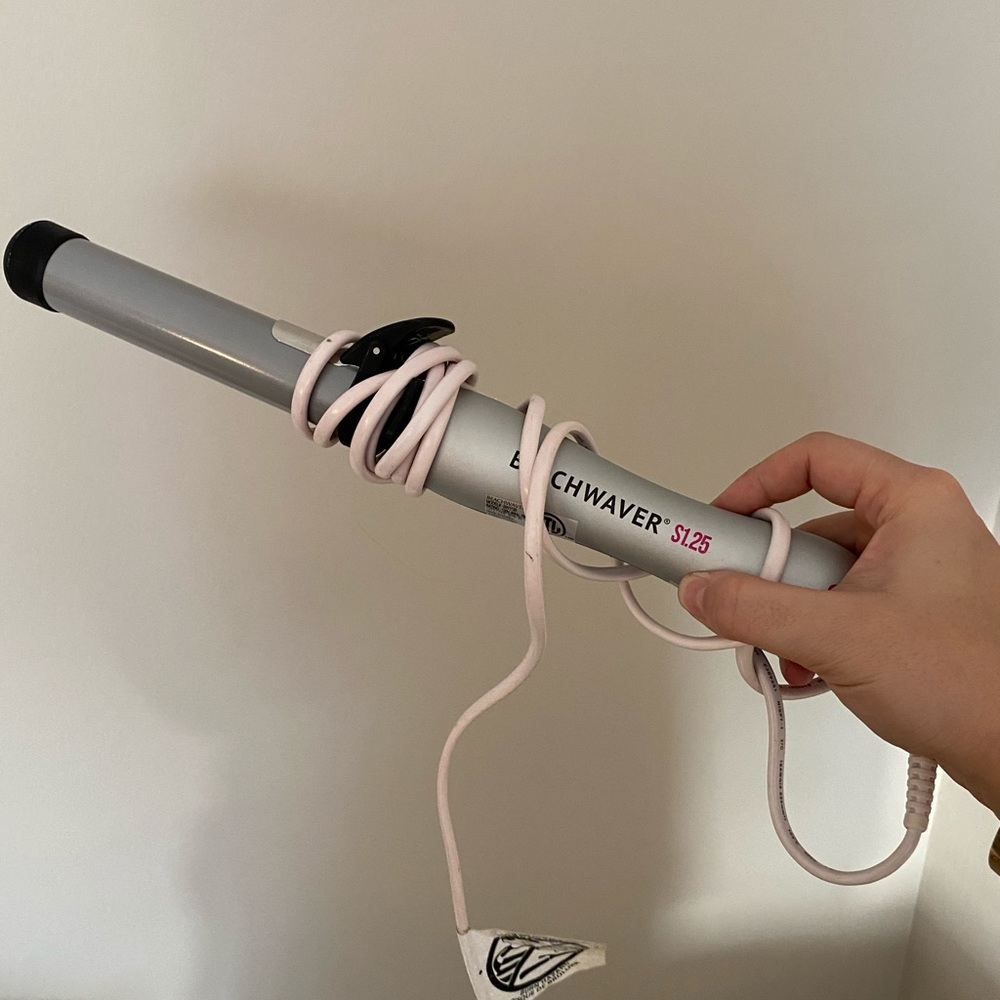 Beachwaver curling iron